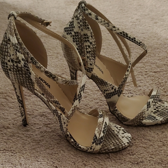 Fashion Nova Shoes - Fashion Nova snakeskin strappy heels nwot